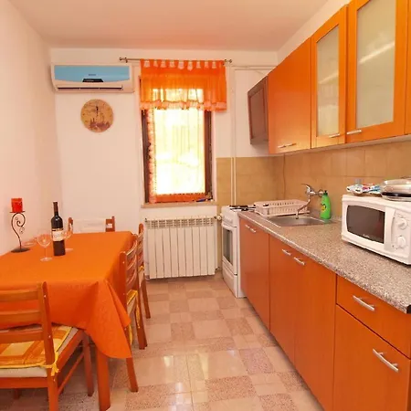 768 Fazana